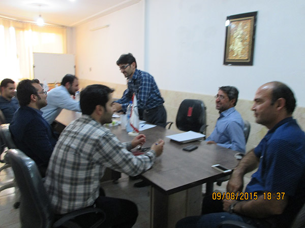  جلسه با بازرسان شرکت های بازرسی در انجمن آسانسور و پله برقی استان قم
