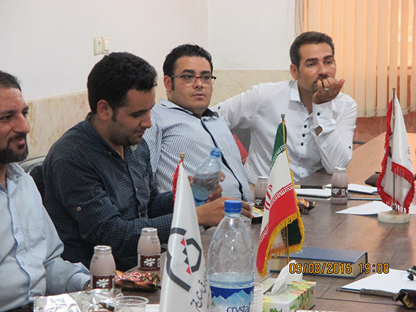 جلسه با بازرسان شرکت های بازرسی در انجمن آسانسور و پله برقی استان قم